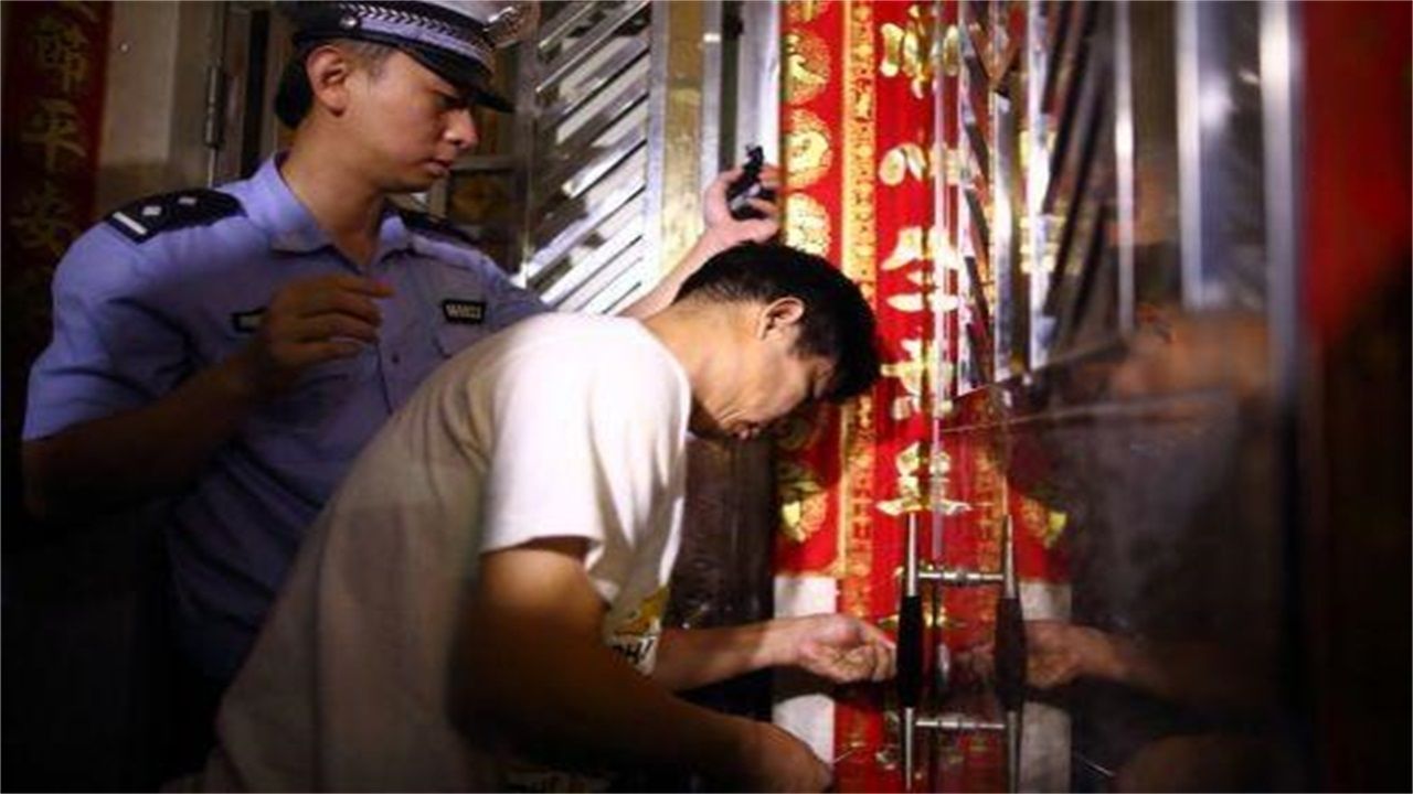 温州请开锁师傅开了锁后，师傅为什么一般都不进门，就算主人请也不进去？